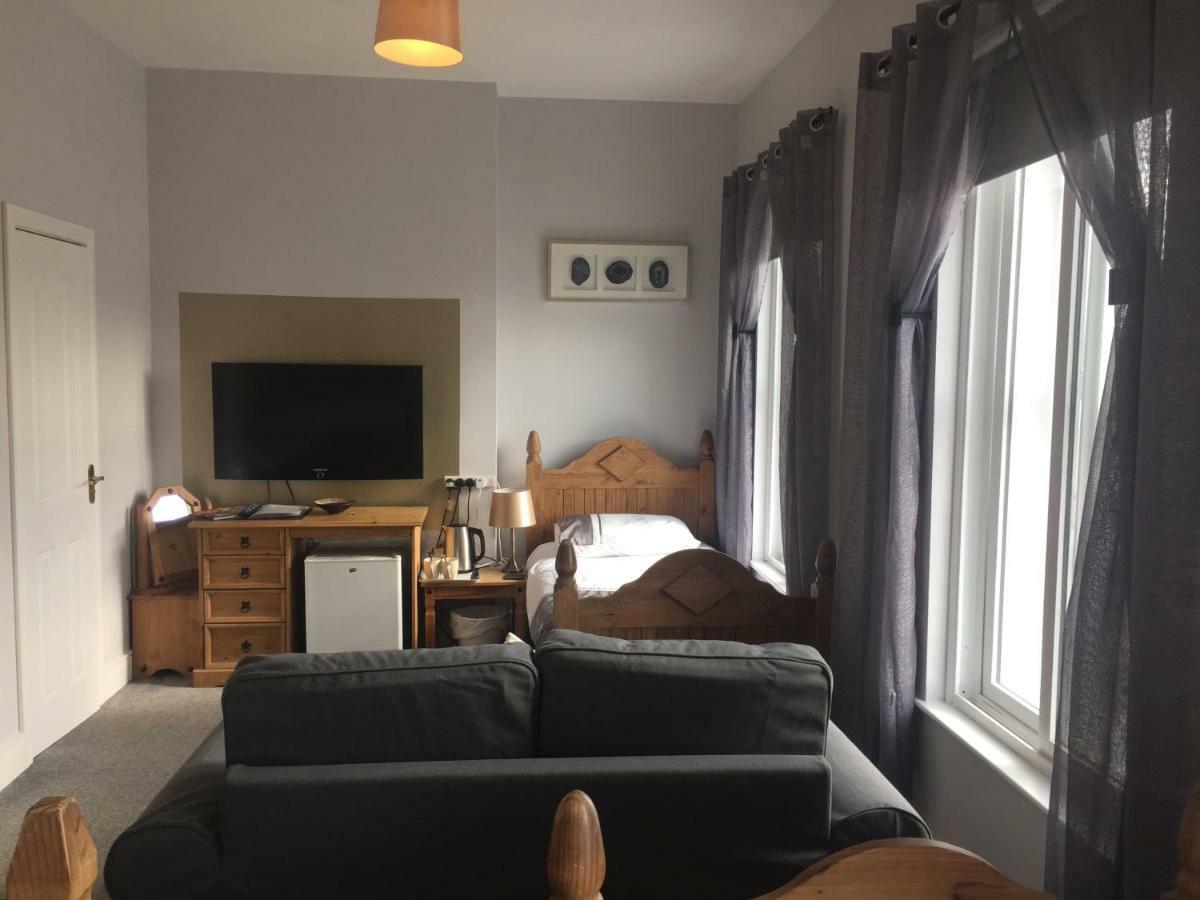 The Keep Guesthouse Carrickfergus Exteriör bild